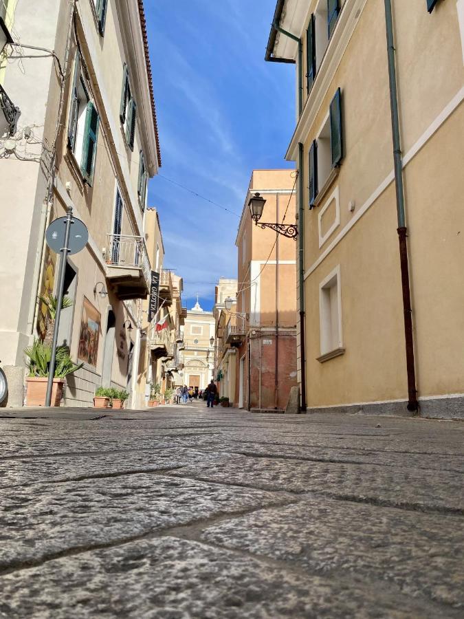 Homey Experience - Cosy Dream Apartment La Maddalena (Sassari) Exterior foto
